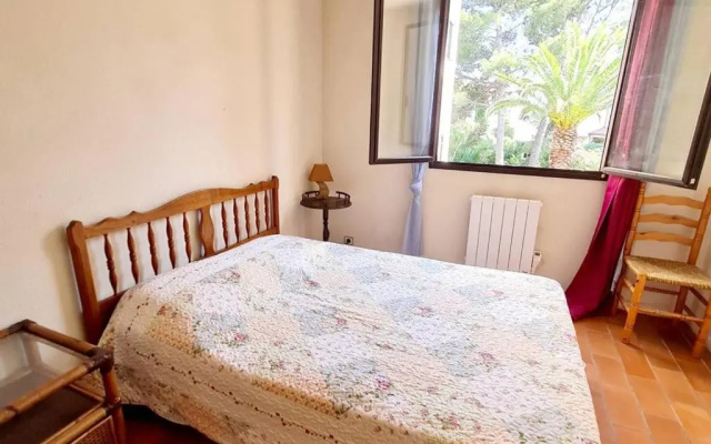 Appartement Six-Fours-les-Plages, 3 pièces, 6 personnes - FR-1-316-122