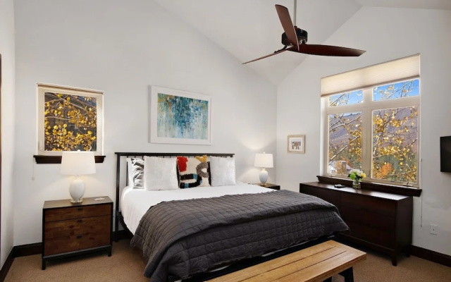 Timberfalls 1905 3 Bedroom Condo by RedAwning