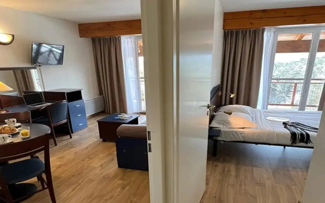 1-bedroom Apartment With Terrace