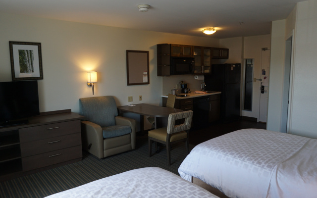 Candlewood Suites West Springfield by IHG