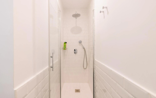 Madrid center 2 bedrooms quiet apartment