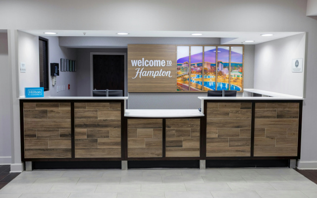 Hampton Inn Madison Huntsville Airport