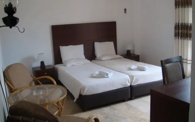 Lili Hotel
