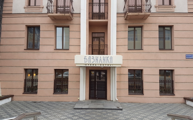 Гостиница Карат вид на фасад