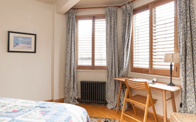 Trendy 3BR Flat in Notting Hill