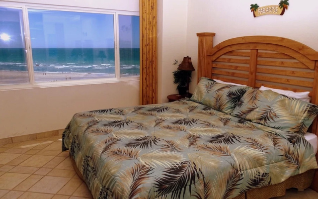 Gande 502 1 Bedroom 1 Bathroom Condo