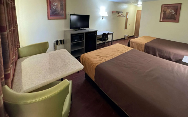 Rodeway Inn