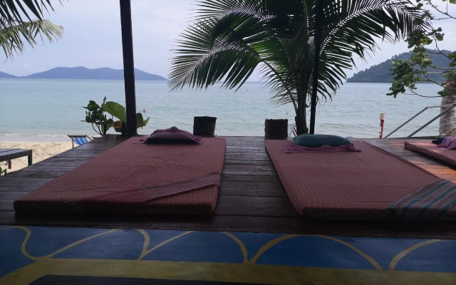 Yuyu Golden Beach