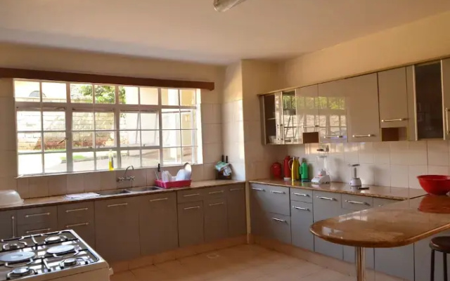 Dolfran Guest House