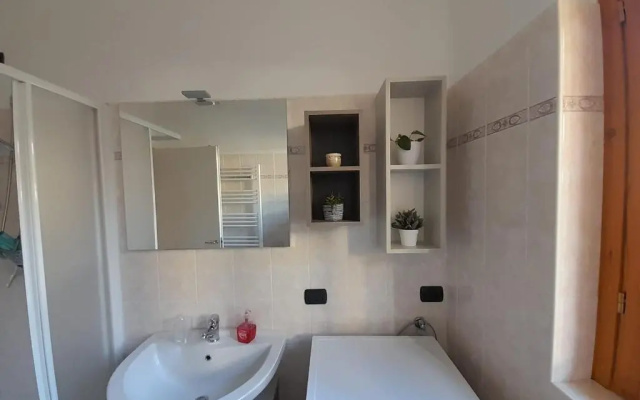 Marco Apartment - Holiday Apartment Luino