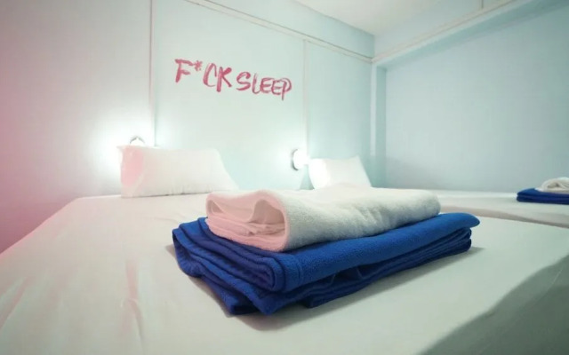 Slumber Pool Party Khao San