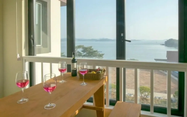 Seosan Woongdo Story Pension