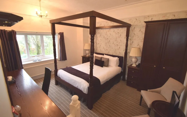 The Riverhill Hotel