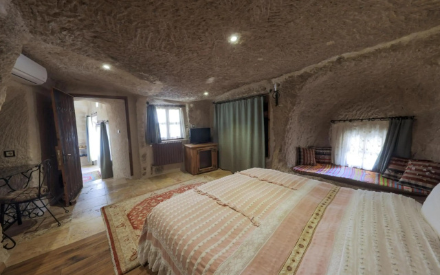 Kelebek Cave Hotel