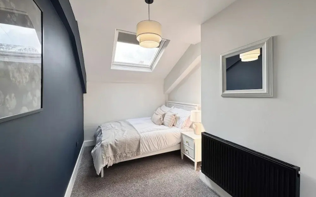 2 Bedroom Queen Street