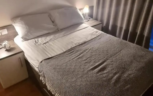 Central Liverpool 1-bed Apartment City Centre