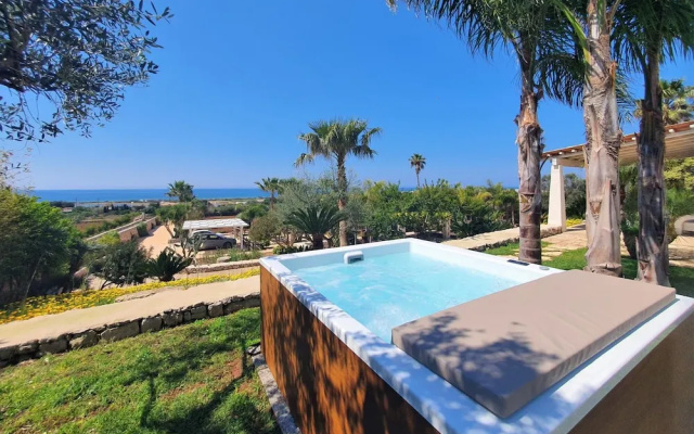 Sal739 in Pescoluse With 2 Bedrooms and 2 Bathrooms