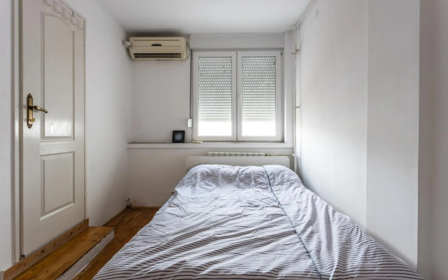 Lovely one bedroom loft with a big terrace