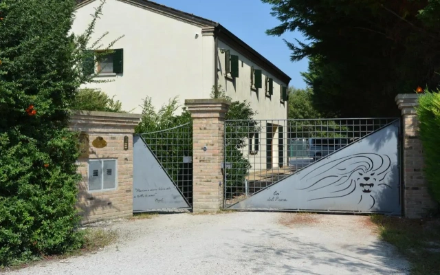 Casale Del Leon