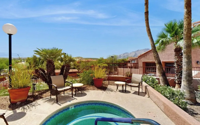 1 BR Condo in Tucson, Mountain Views