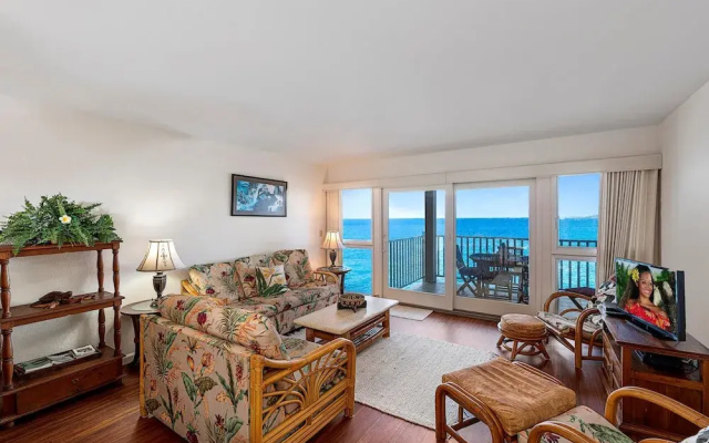 Sea Village 4-205