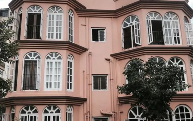 Tembas House
