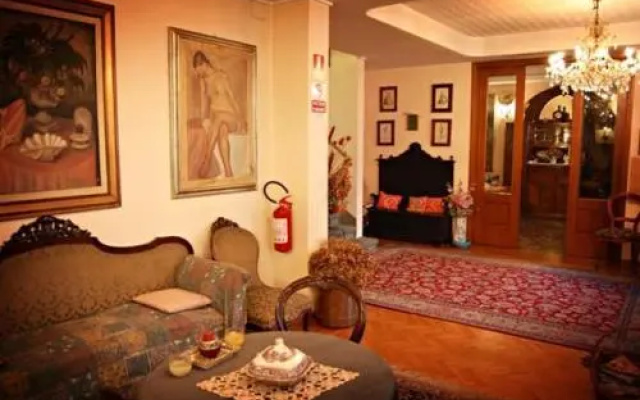 Hotel Pesi