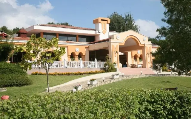 Holiday Village