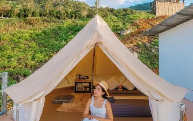 Long Hak Khao Camping Phu Chi Fa