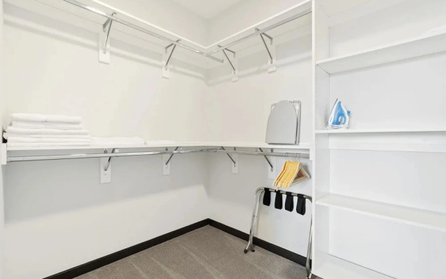 CozySuites at Block20