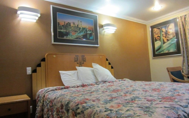 Sunrise Inn