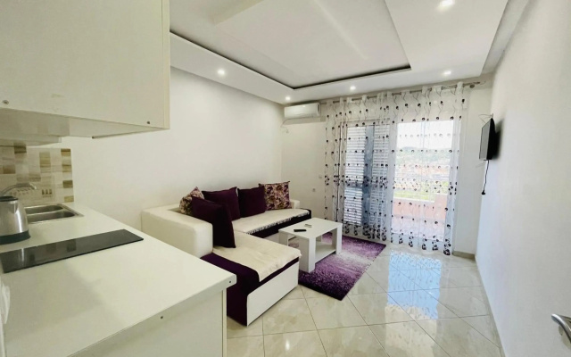 Queen Kodre Apartments