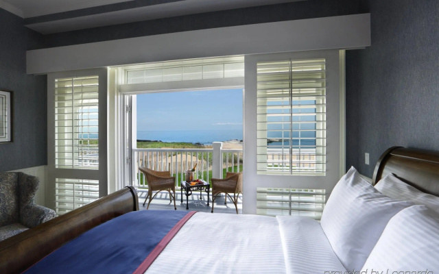 Madison Beach Hotel