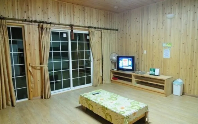 Seogwipo Sannaedeul Pension