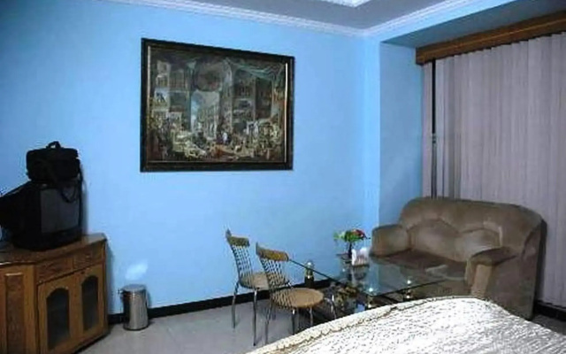 Ramneek Hotel