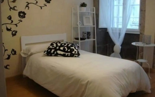 Apartment in Santiago de Compostela 100068