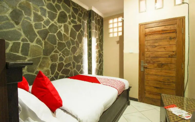 820 Abad Baru Hotel
