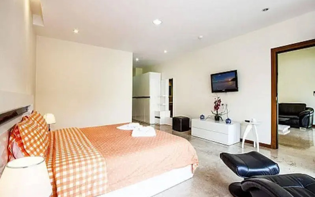 Pratumnak Hill Apartment Studio