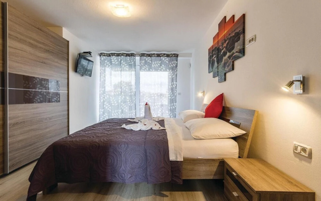 Awesome Home in Pula With Wifi and 4 Bedrooms