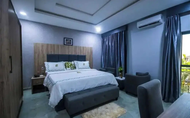 Golden Grand Royale Hotel