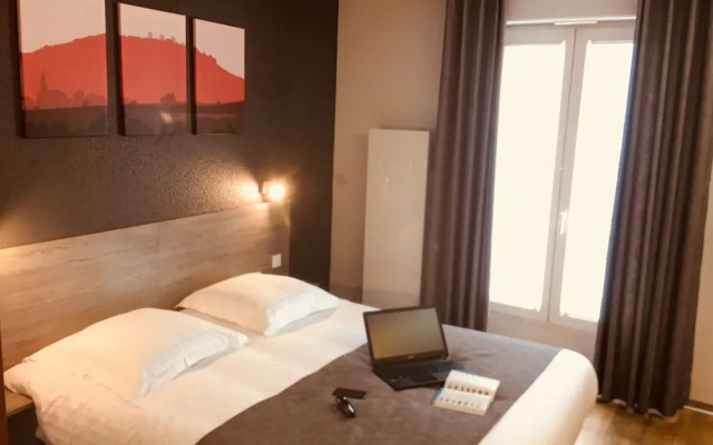 LHostellerie Des Comtes