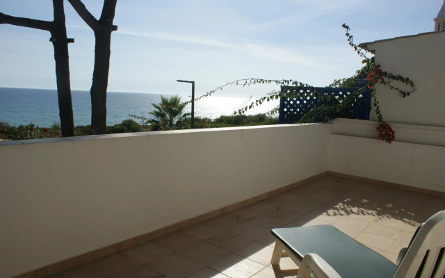 V007 Beach Villa / Da Praia (Oceano)