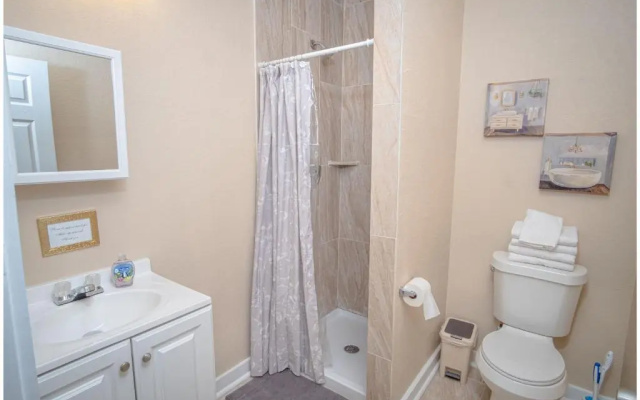 3BR2BA Remodeled House Near Downtown