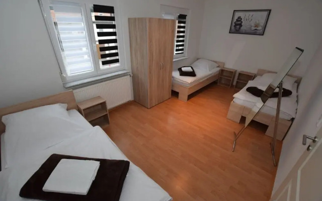 AB Apartment 25