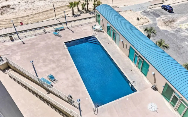 Spacious Biloxi Getaway w/ Pools & Beach Access!