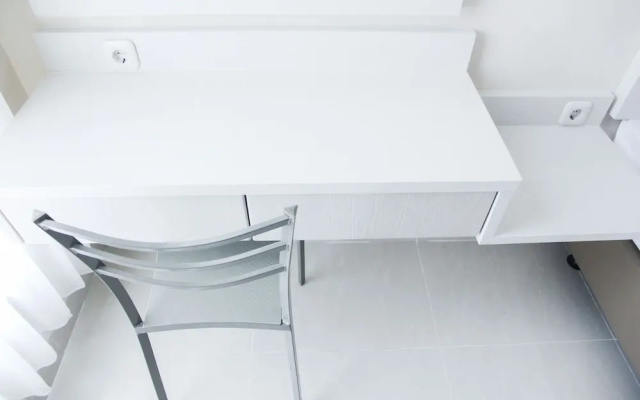 Central Jakarta Minimalist Studio Apartment at Elpis Residence