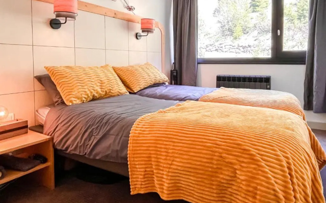 Large 2-Bedroom Apartment, Centre of Flaine Foret
