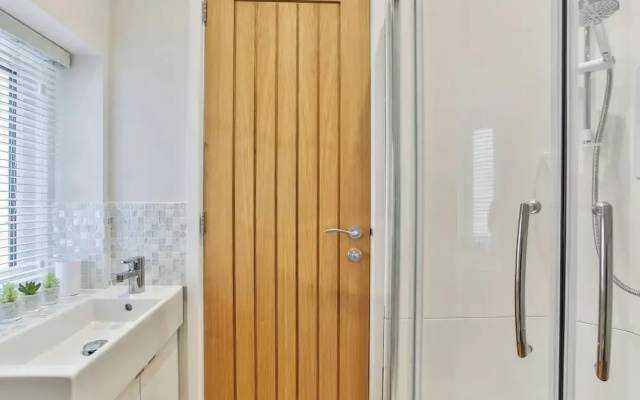 1BR Gem in Great Location