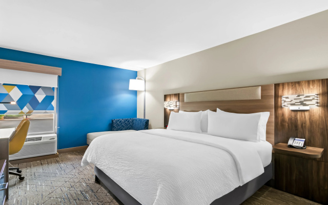 Holiday Inn Express And Suites Joplin Southeast by IHG