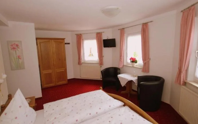 Hotel Haus Burg Metternich